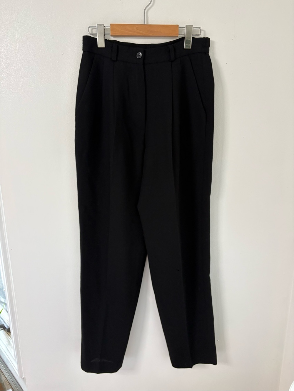 Vintage Wool Black Pleated Dress Pants - Classic Tailored Fit